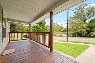 1152 Manning Ave, Akron, OH 44307 - Photo 3