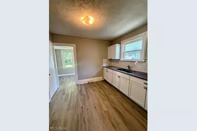 751 Merton Avenue, Akron, OH 44306 - Photo 7