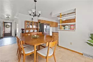 163 N 15th St, Weirton, WV 26062 - Photo 9