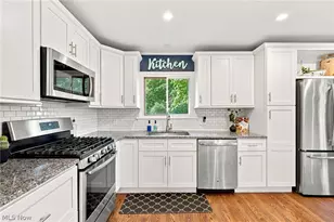 18082 Kenston Lake Dr, Chagrin Falls, OH 44023 - Photo 7