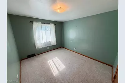 4284 Swallen Avenue, Louisville, OH 44641 - Photo 15
