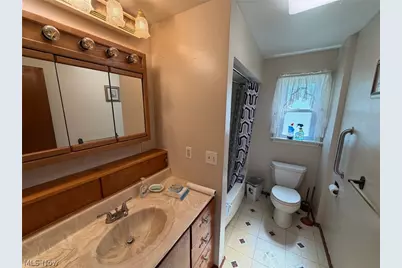 4284 Swallen Avenue, Louisville, OH 44641 - Photo 17