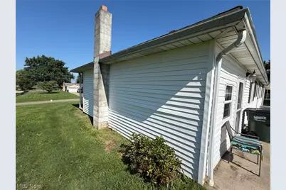 4284 Swallen Avenue, Louisville, OH 44641 - Photo 5