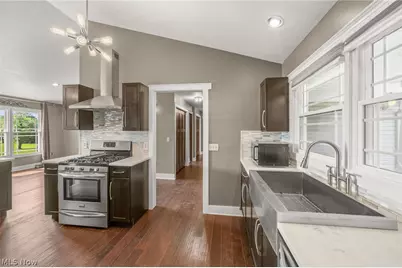 6031 Woodcrest Avenue NE, Canton, OH 44721 - Photo 13