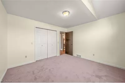6031 Woodcrest Avenue NE, Canton, OH 44721 - Photo 15