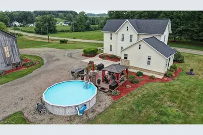 1031 Stonecreek Road SW, New Philadelphia, OH 44663 - Photo 5