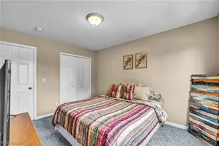 309 Lakebreeze Cove, Eastlake, OH 44095 - Photo 27