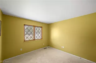 609 Thomas St, Belpre, OH 45714 - Photo 19