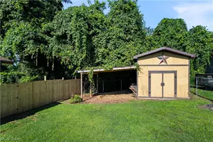 609 Thomas St, Belpre, OH 45714 - Photo 39