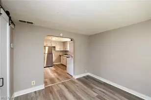 796 Lindsay Ave, Akron, OH 44306 - Photo 5