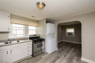 796 Lindsay Ave, Akron, OH 44306 - Photo 13