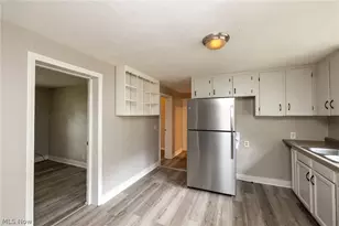 796 Lindsay Ave, Akron, OH 44306 - Photo 11