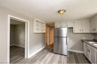 796 Lindsay Avenue, Akron, OH 44306 - Photo 11