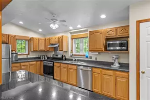 8572 Lake in the Woods Trail, Chagrin Falls, OH 44023 - Photo 11