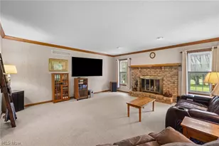 8572 Lake in the Woods Trail, Chagrin Falls, OH 44023 - Photo 13