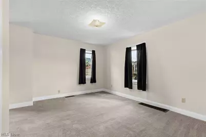 523 Washington Street, Martins Ferry, OH 43935 - Photo 33