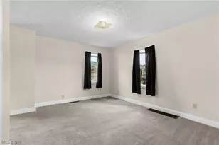 523 Washington St, Martins Ferry, OH 43935 - Photo 33