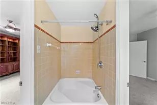 19015 Van Aken Blvd, Huber Heights, OH 44122 - Photo 21