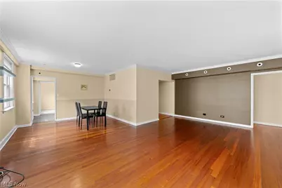 19015 Van Aken Boulevard #311, Huber Heights, OH 44122 - Photo 7