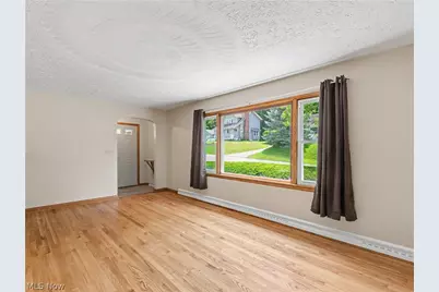 335 E Huston Street, Barberton, OH 44203 - Photo 5