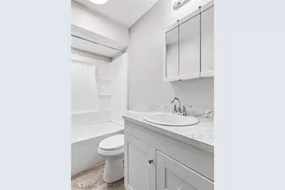 335 E Huston Street, Barberton, OH 44203 - Photo 15