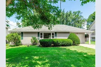 335 E Huston Street, Barberton, OH 44203 - Photo 1