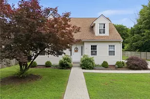 2287 W 42nd St, Loveland, OH 44113 - Photo 3