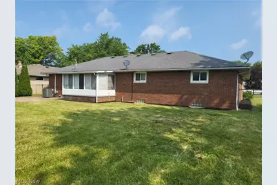 1731 W 36th Street, Lorain, OH 44053 - Photo 5