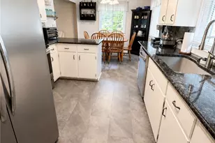 1739 Evergreen Park Dr, Coshocton, OH 43812 - Photo 7