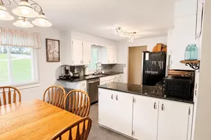 1739 Evergreen Park Dr, Coshocton, OH 43812 - Photo 9