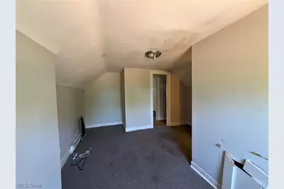 11409 Whitmore Avenue, Loveland, OH 44108 - Photo 7