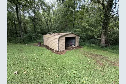 267 Roberts Drive, Belpre, OH 45714 - Photo 31
