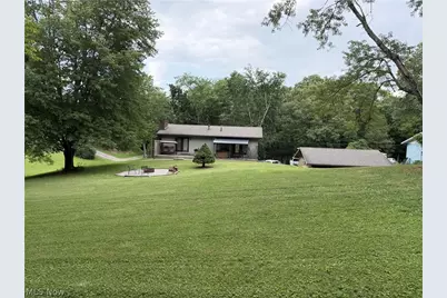 267 Roberts Drive, Belpre, OH 45714 - Photo 3