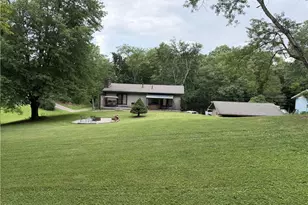 267 Roberts Dr, Belpre, OH 45714 - Photo 3