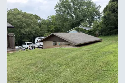 267 Roberts Drive, Belpre, OH 45714 - Photo 15