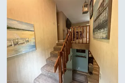 267 Roberts Drive, Belpre, OH 45714 - Photo 13