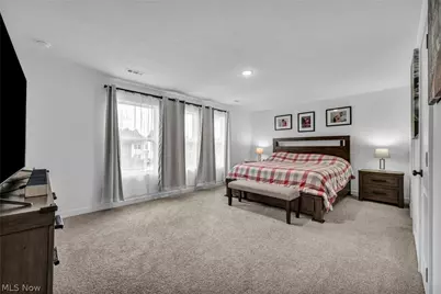 704 Maple Hollow Court, Elyria, OH 44035 - Photo 21