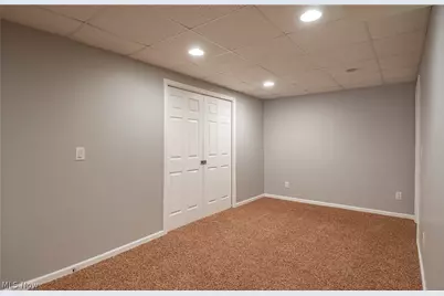 11002 Trenton Road NW, Uniontown, OH 44685 - Photo 33