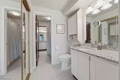 3221 Mariners Island Drive NW, Canton, OH 44708 - Photo 17