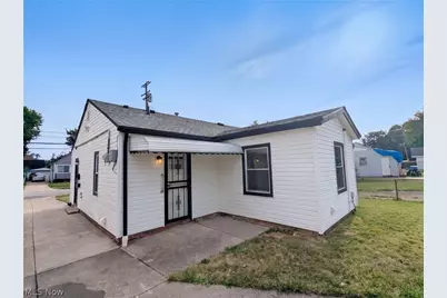 12722 Emery Avenue, Loveland, OH 44135 - Photo 5
