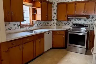 2614 E Erie Ave, Lorain, OH 44052 - Photo 9