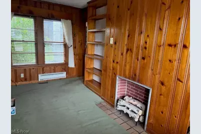 2614 E Erie Avenue, Lorain, OH 44052 - Photo 13