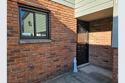 144 Kimrose Ln Lane, Grandview Heights, OH 44147 - Photo 3