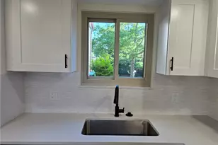 144 Kimrose Ln Ln, Grandview Heights, OH 44147 - Photo 5