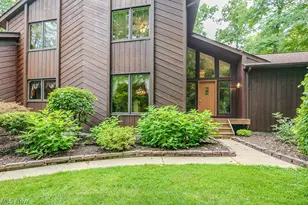 9731 Riverwood Ln, Auburn, OH 44023 - Photo 3