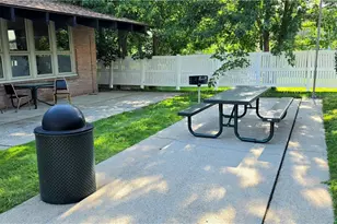 2331 E Market St, Akron, OH 44312 - Photo 27