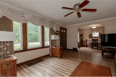 38247 Ridge Road, Willoughby, OH 44094 - Photo 7