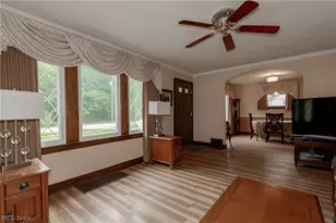 38247 Ridge Rd, Willoughby, OH 44094 - Photo 7