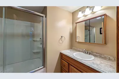 3002 Hinde Avenue, Sandusky, OH 44870 - Photo 29