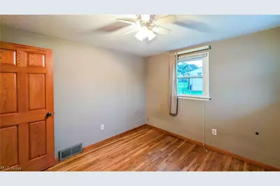 3002 Hinde Avenue, Sandusky, OH 44870 - Photo 25